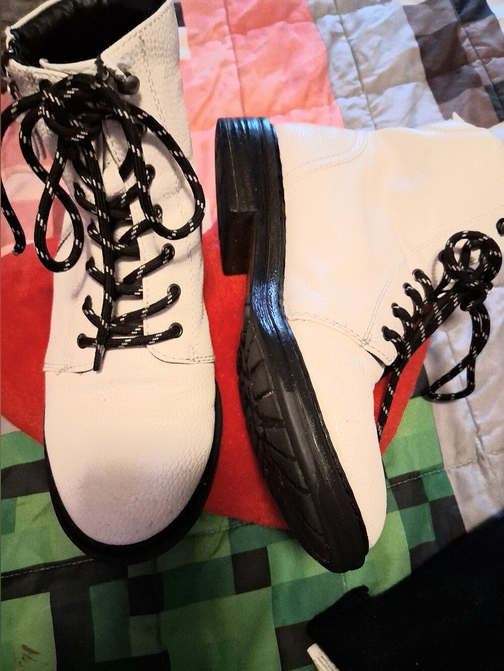 Bare Traps Amy Sue White Lace-Up Ankle Boots with Black Sole
